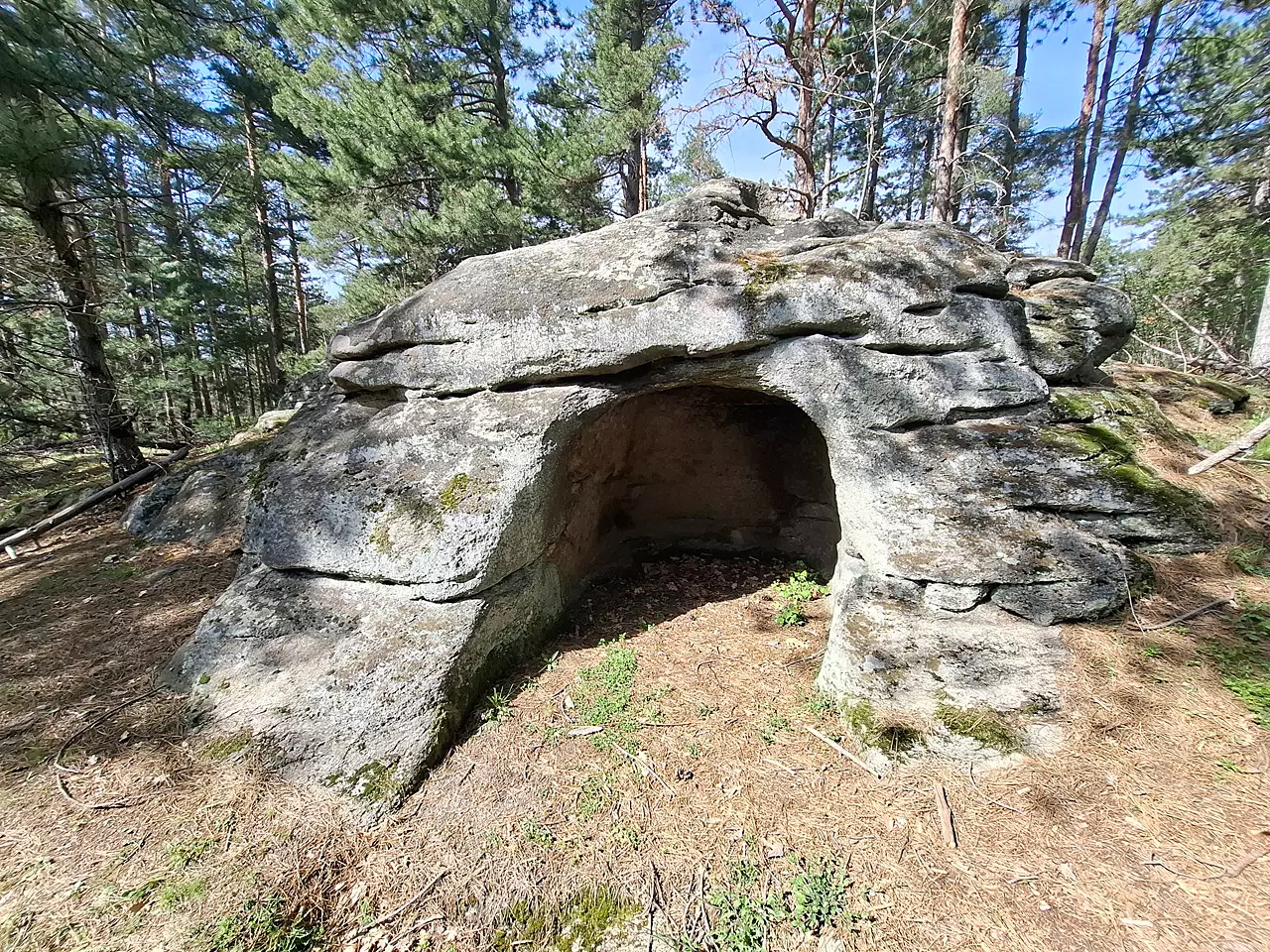 route_hlyabovo_hlyabovo-dolmeni-south_title