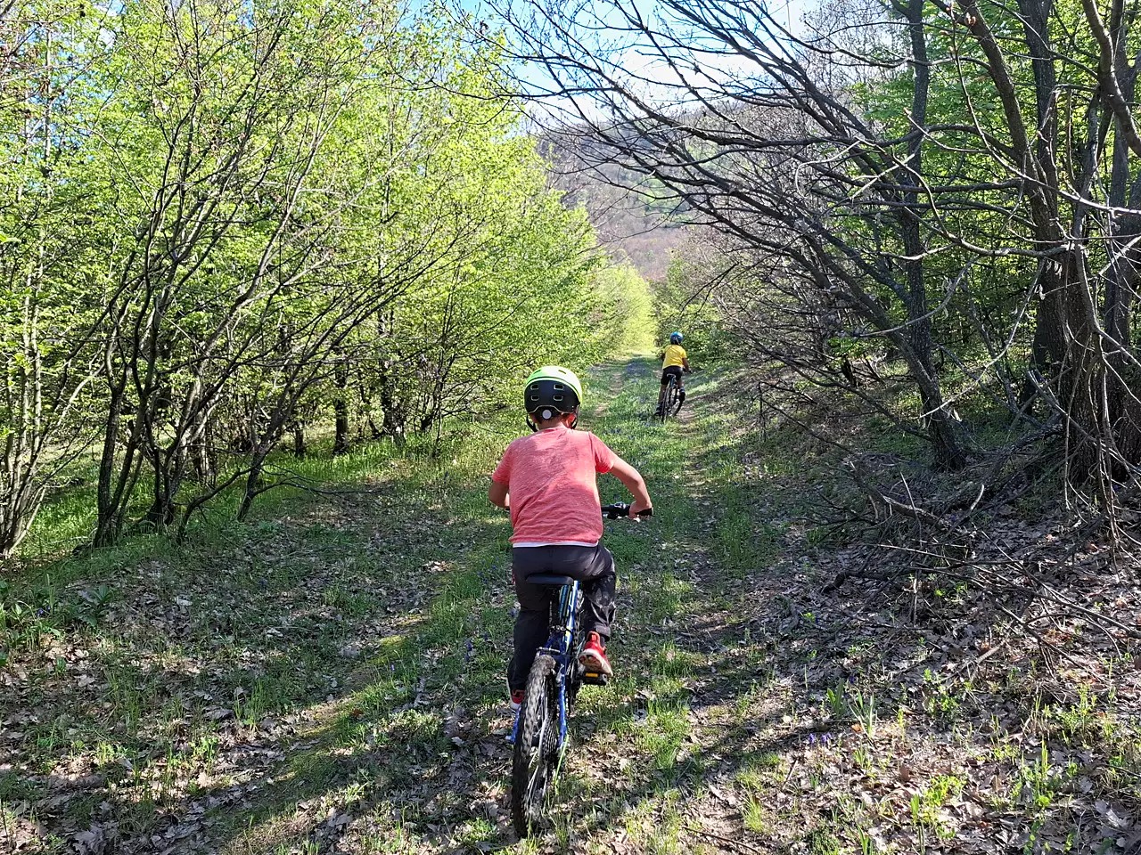 route_sakartsi_sakar-7-dolmens_14