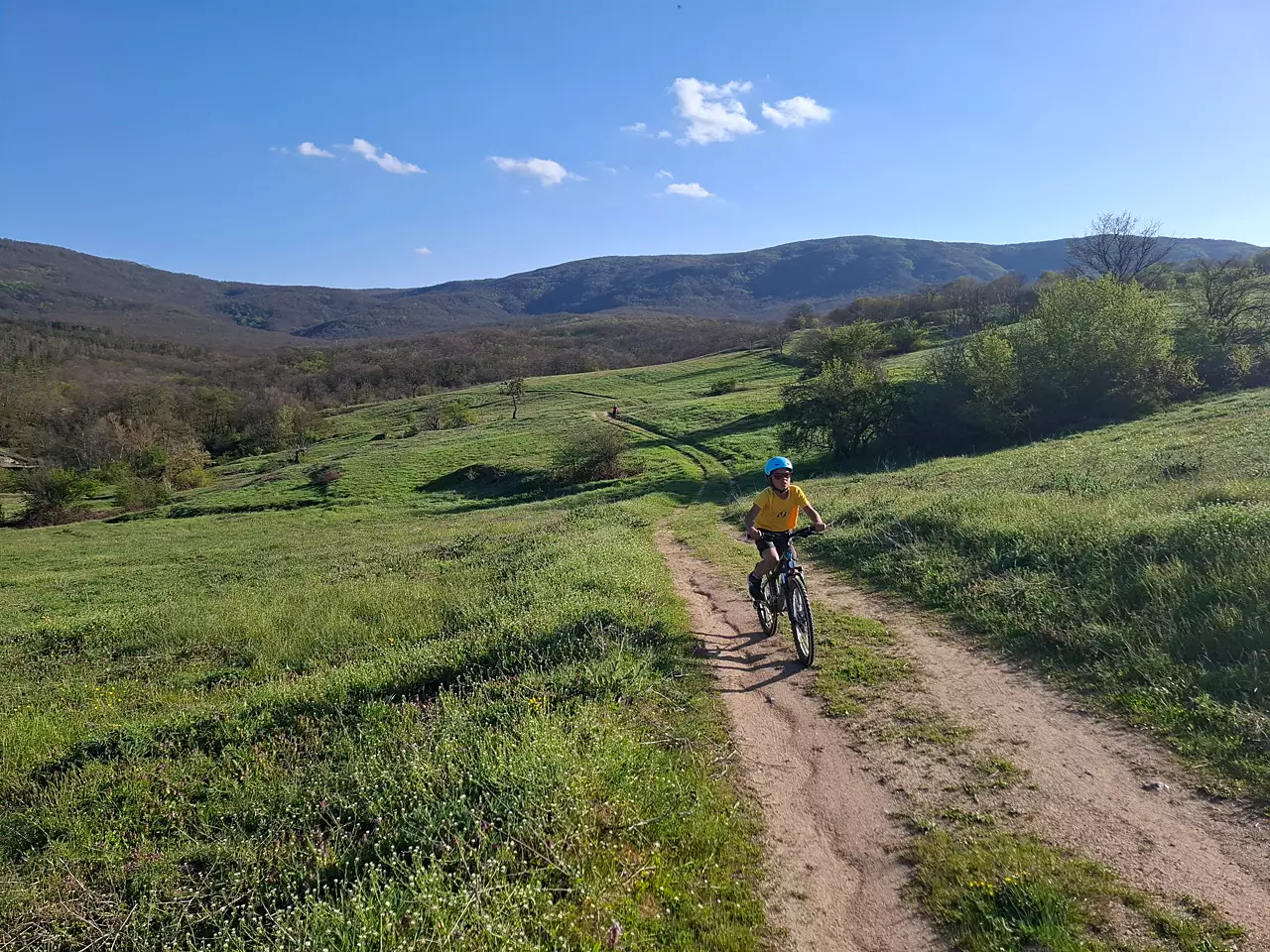 route_sakartsi_sakar-7-dolmens_19