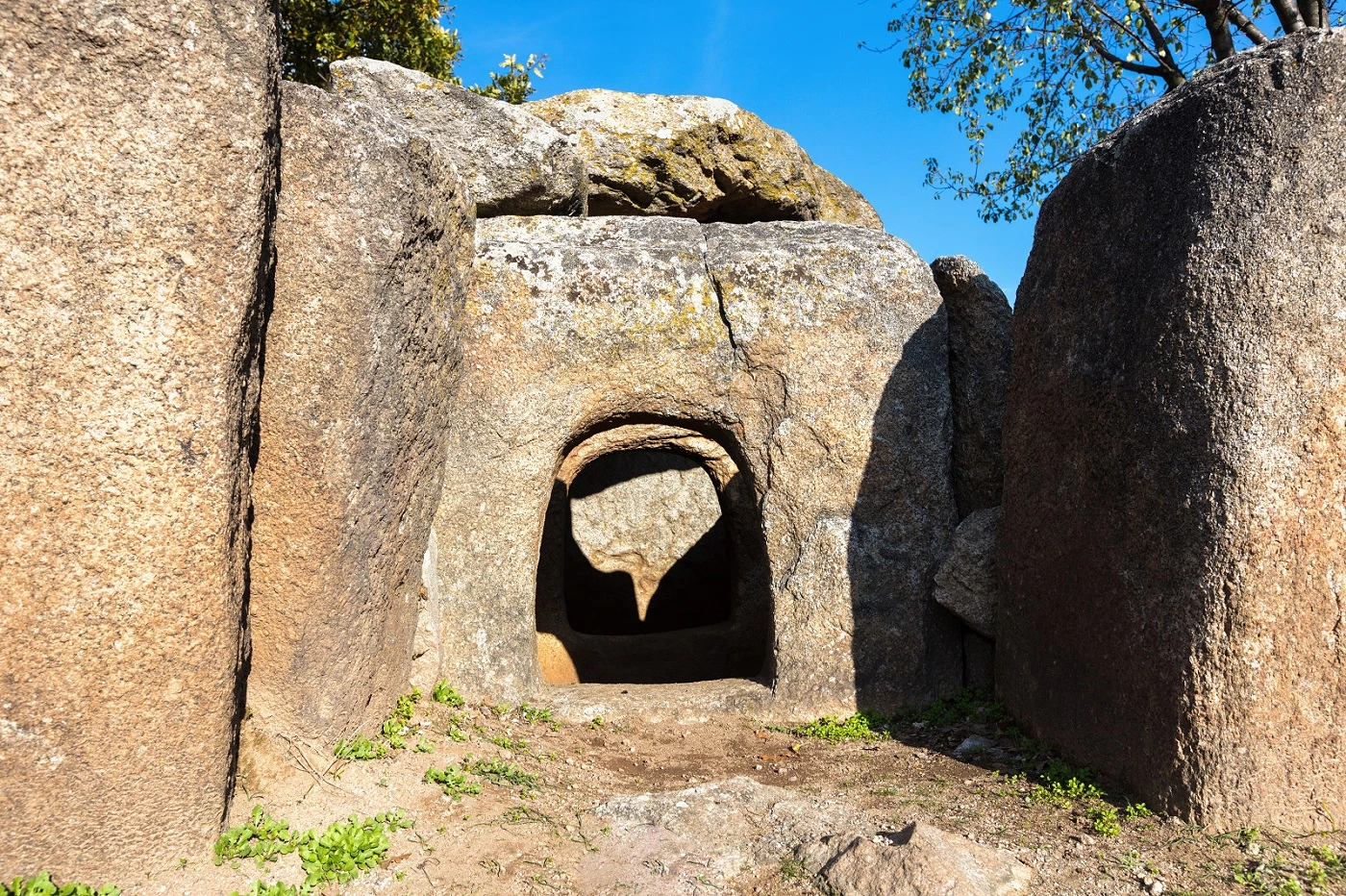 dolmen-22675