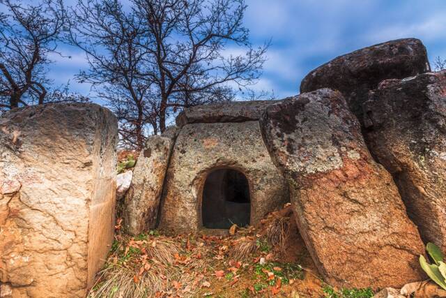 Долмен Мангъра